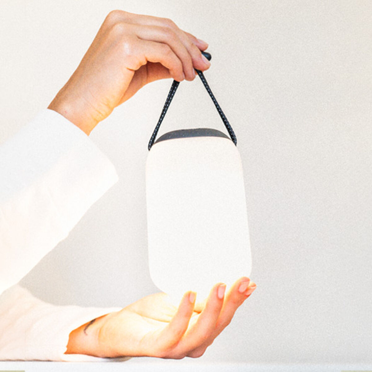 Boulder™ Lantern + 13400 mAh Wireless Powerbank,, large