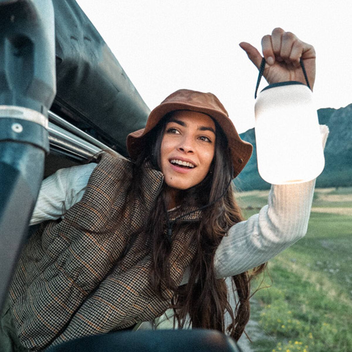 Boulder™ Lantern + 13400 mAh Wireless Powerbank,, large